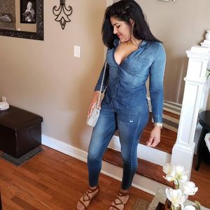 Meet your Posher, Shackira